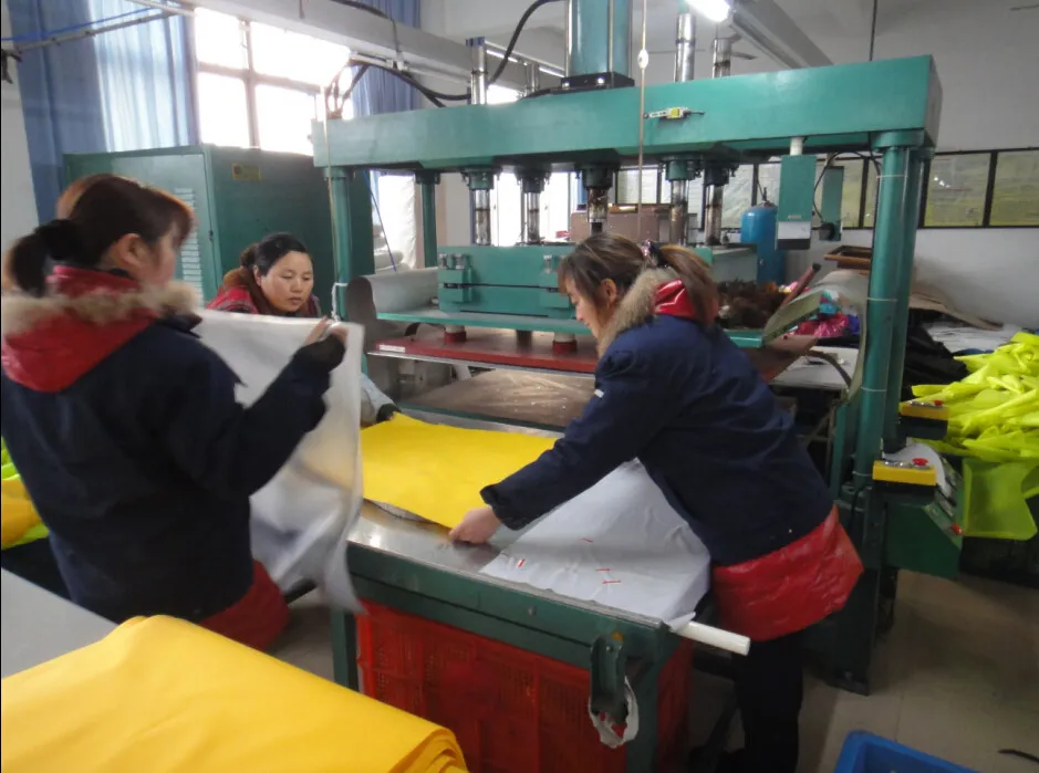 33G CO2 Inflatable Life Jacket/CE Approved Life Jacket/150n Lifejacket/Life Vest Marine Lifejacket Coatstal Sailboat Life Boat Totally Enclosed Lifeboat Safety