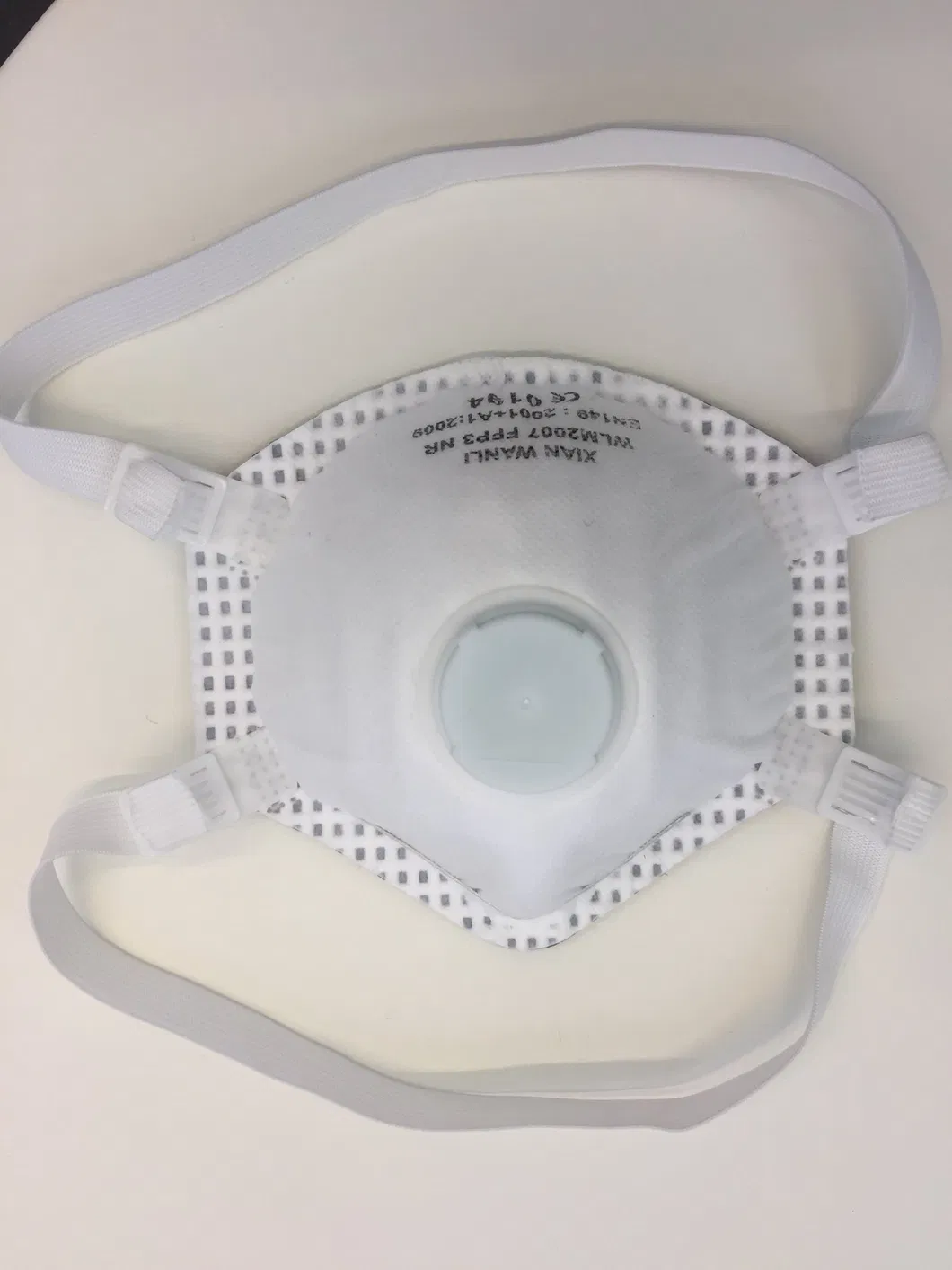 CE Certified FFP3 Protective Respirator Anti-Virus Dust Face Mask with Valve En149: 2001+A1: 2009