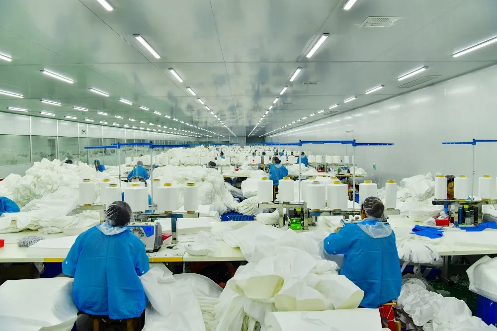 China FFP2 Dust Face Mask Respirator in Stock Factory Direct Sale KN95 Face Mask with White Color, FFP2 Manufacturer Wholesale in Stock