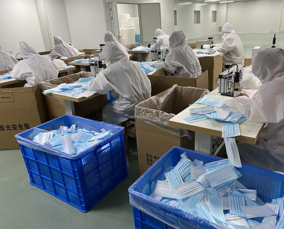 Hot Sale Disposable White Nonwoven Face Mask, 3 Ply Face Mask