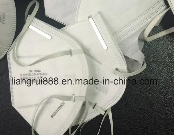 on Sales Guangdong Manufacture Disposable Fold Face Mask Machine